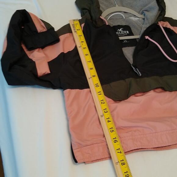 Hollister color block windbreaker size XS - Picture 6 of 7